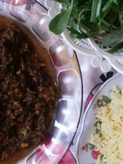 عکسی از دستور خورشت تن ماهی و سبزی