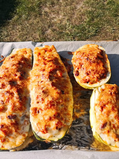 Töltött cukkini recept fotója