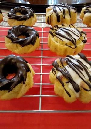 A picture of Mini bundt cakes#festivecontest_Kisumu.