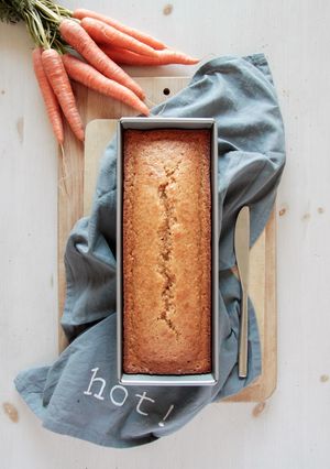 Una foto de Plum cake de zanahoria, naranja, limón y almendras