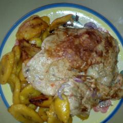 A picture of Fried plantains and egg.
