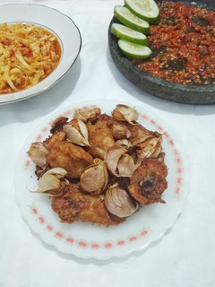 Foto resep Ayam Goreng Bawang Putih