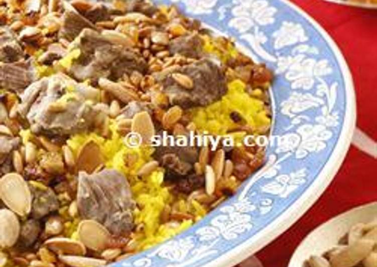 The traditional Meat Kabsa with Dakkous