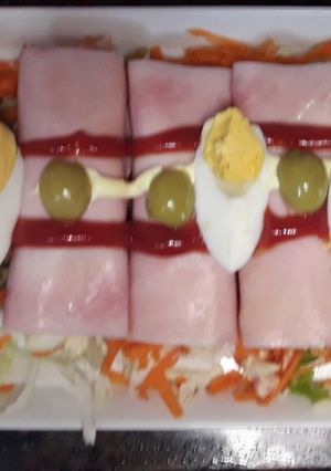 Una foto de Canelones fríos de atún