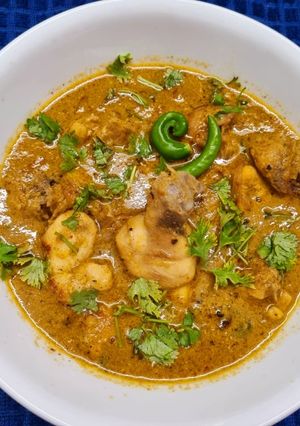 A picture of Lonka Roshun Pora Masala Chicken.