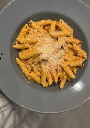 Une photo de Pâtes à la tomate & parmesan