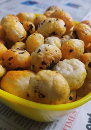 A picture of Peri Peri Makhana.