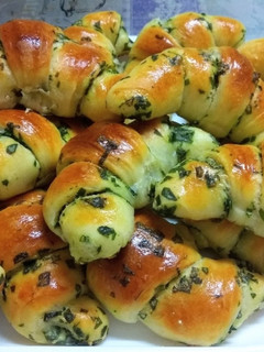 Medvehagymás-mascarponés kiflik recept fotója
