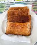 Sandwich cá ngừ chiên