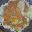 Salsa de pollo con fideos caseros