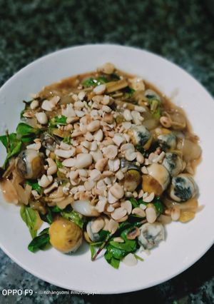 Hình của món Trứng cút lộn xào me.