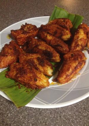 A picture of Arikkadukka... stuffed mussel fry.