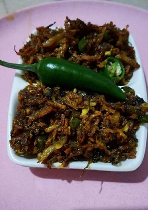 কাঁচা হলুদ ভাজি (kancha holud bhaji recipe in Bengali) রেসিপির প্রধান ছবি
