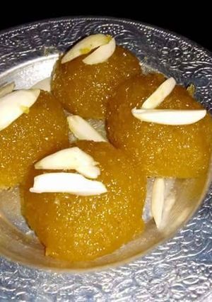 आम नारियल लाडू (Mango coconut ladoo recipe in hindi) रेसिपी मुख्य फोटो