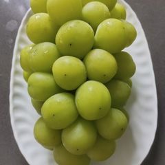 A picture of Refreshing Seedless Grapes.