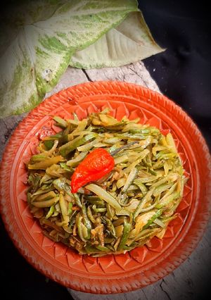 লাউয়ের খোসাভাজি। রেসিপির প্রধান ছবি
