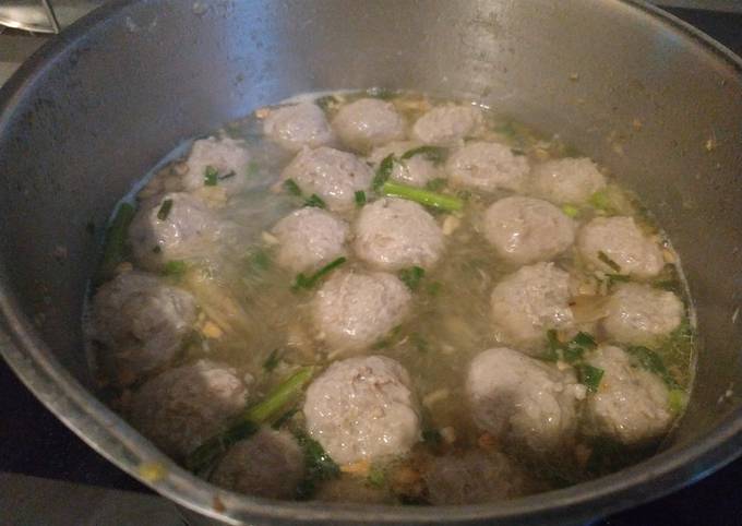 Langkah Mudah untuk mengolah Sop Bakso Sapi yang Sempurna