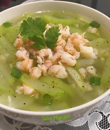 nấu canh bầu hành lá