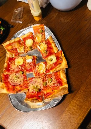 Une photo de Ma meilleur pizza au fromage et bacon