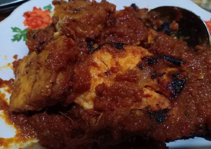 Bagaimana mengolah Ayam Panggang Bumbu Rujak, Bisa Manjain Lidah