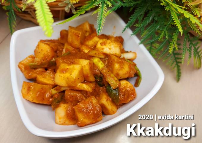 Resep Kkakdugi (Kimchi Lobak) oleh Evida Kartini - Cookpad