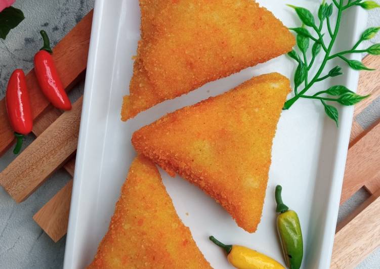 Risoles Segitiga Isi Ragout Sayur