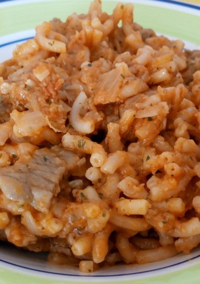 Una foto de Ternera con fideos