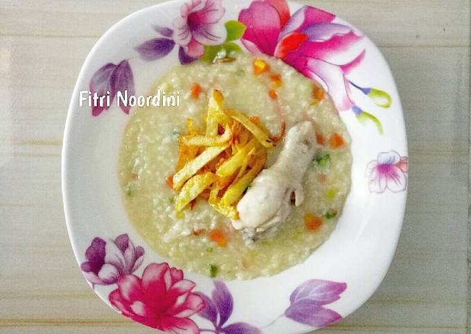 Bubur Ayam Sederhana untuk Sarapan Pagi