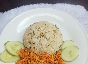 Foto resep Nasi Daun Jeruk Ayam Suwir Khas Bali (Ayam Pelalah)