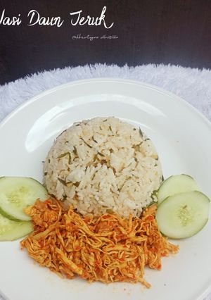 Foto resep Nasi Daun Jeruk Ayam Suwir Khas Bali (Ayam Pelalah)