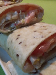 Una foto de Wraps de gambas y piña