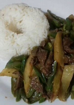Una foto de Saltado de vainitas con sabor oriental #3