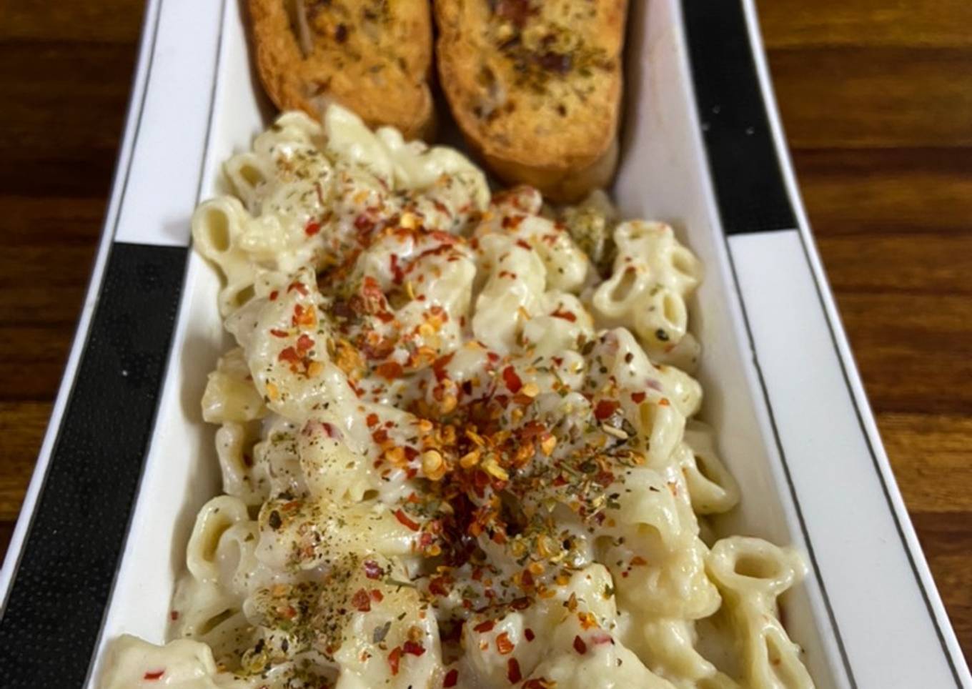 Creamy White Sauce Pasta