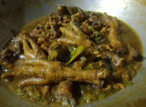 Foto resep (52).Ayam dan ceker kecap (untuk toping mie ayam)