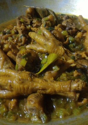 Foto resep (52).Ayam dan ceker kecap (untuk toping mie ayam)