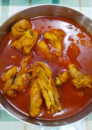 A picture of Chicken rogan josh.