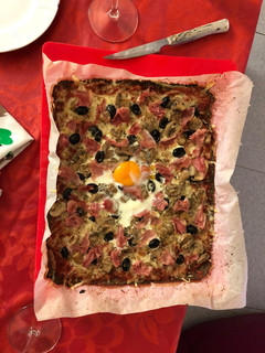 Una foto de Pizza con base de berenjena