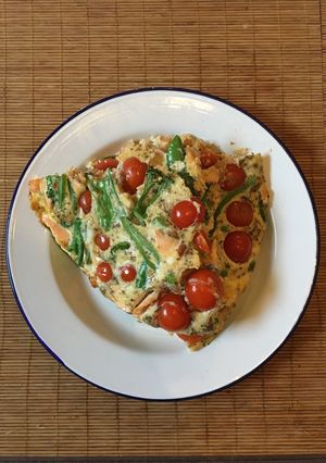 A picture of 15 minute, one pan, salmon frittata.