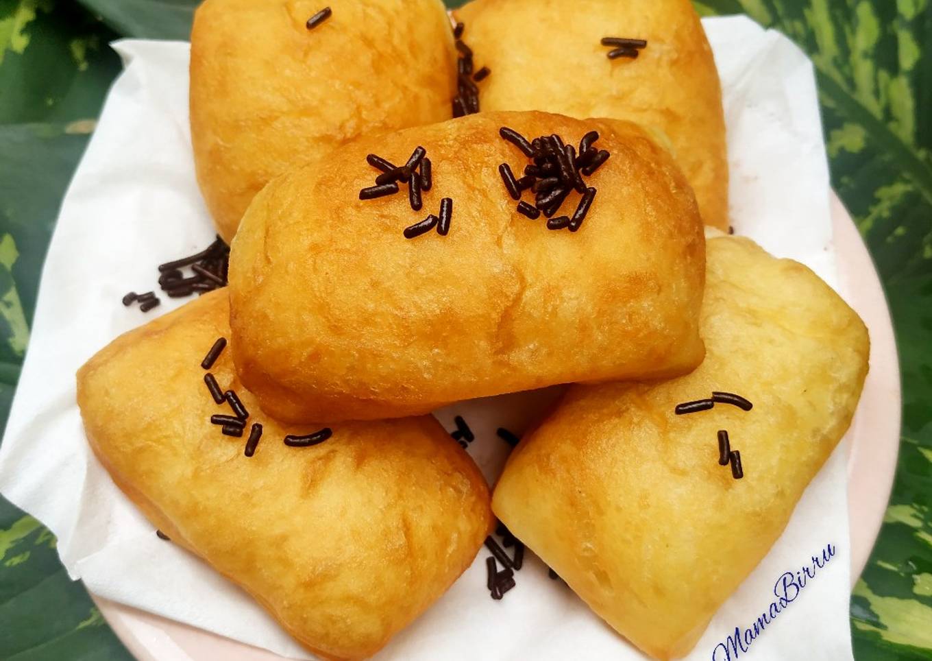 Kue Bantal (Odading)