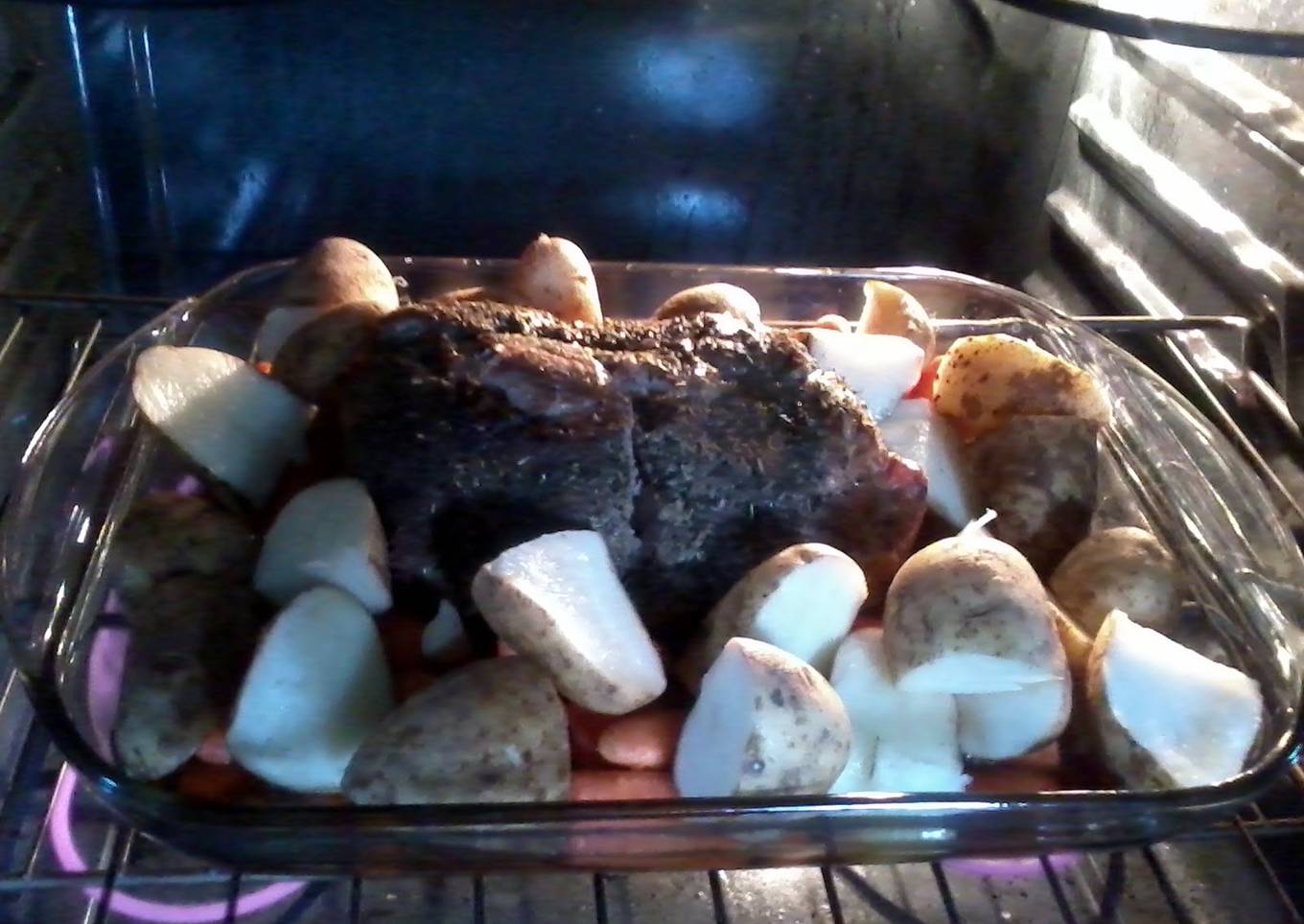 Mum's Pork Roast & Potatoes