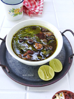 Foto resep Rawon Daging Sapi Yummy vs Magic Com