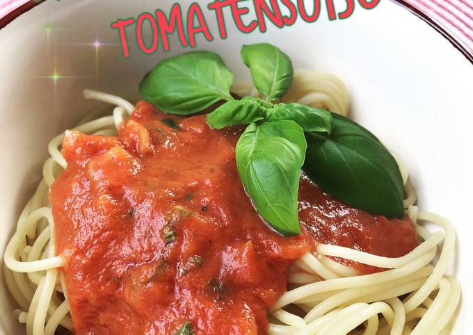 Spaghetti mit Tomatensoße