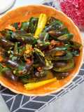 Kerang Hijau Kuah Bumbu Kuning