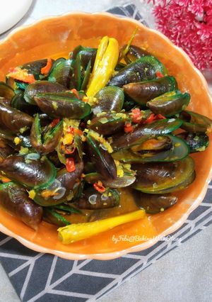 Foto resep Kerang Hijau Kuah Bumbu Kuning