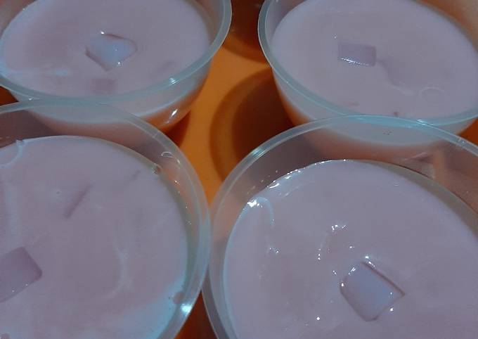 Bagaimana Menyiapkan Srawberry Silky Pudding, Sempurna