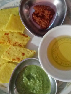 ખાટા ઢોકળા (Khatta Dhokla Recipe In Gujarati) રેસીપી મુખ્ય ફોટો