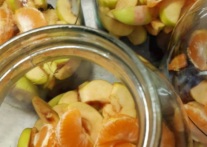 Домашний рябиново-яблочно-сливовый с мандаринами компот на зиму
