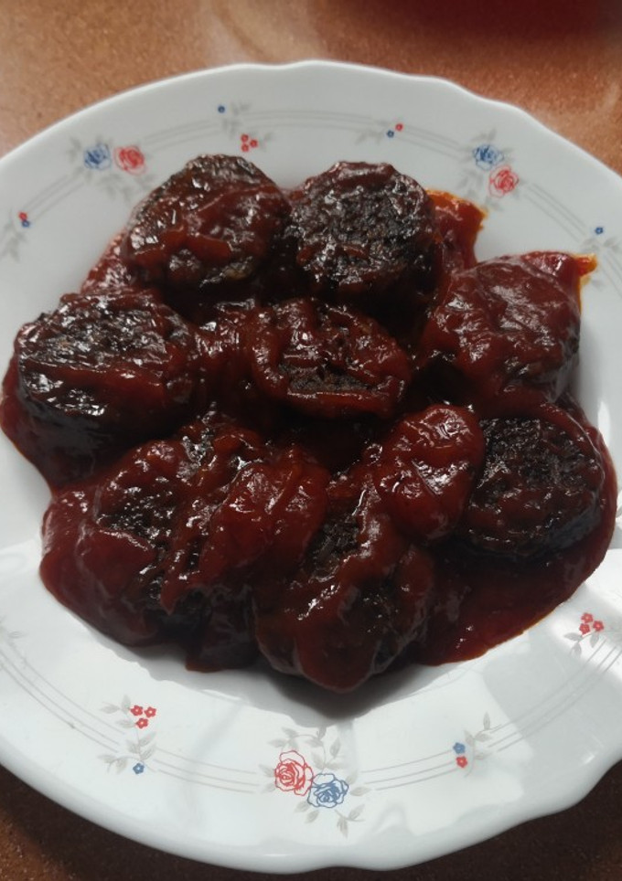 Una foto de Morcilla con tomate