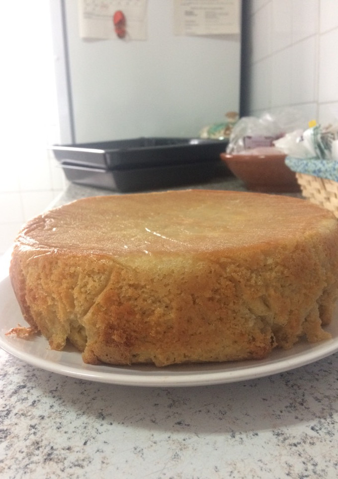 Una foto de Bizcocho de limón y manzana 🍎