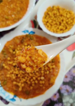 A picture of Quinoa Bisi Bele Bath.